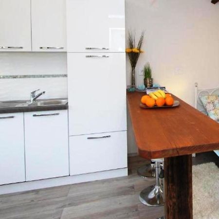 Augusta Apartment Rovigno Esterno foto