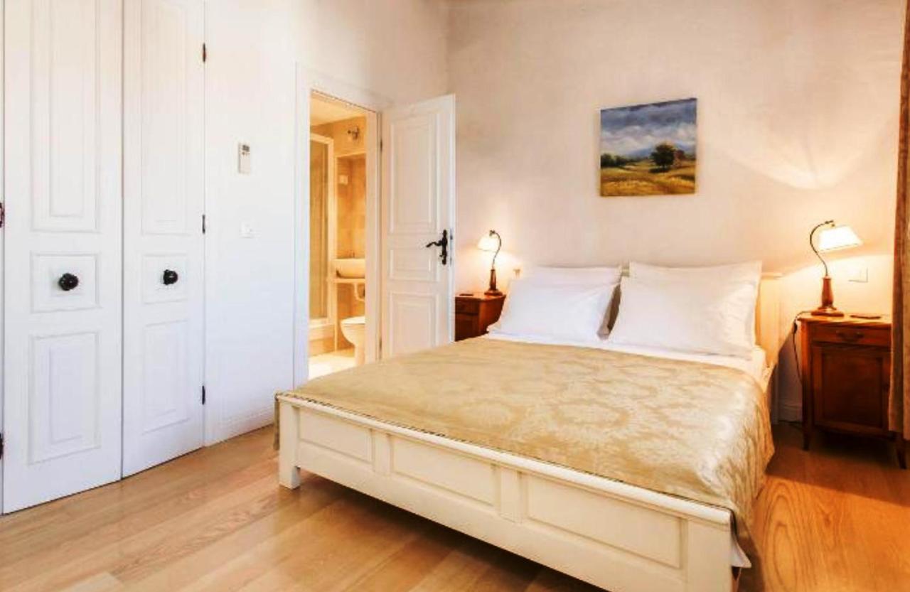Augusta Apartment Rovigno Esterno foto