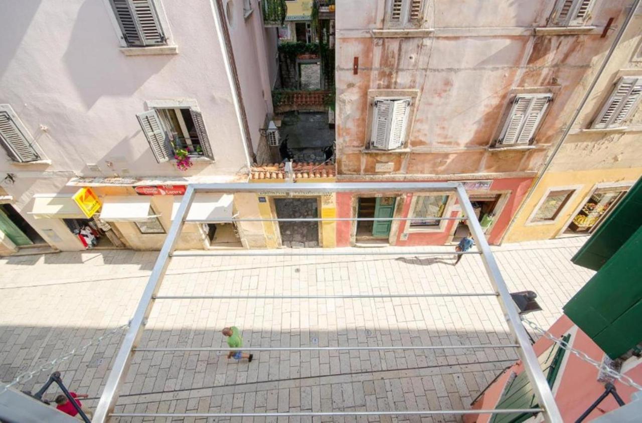 Augusta Apartment Rovigno Esterno foto