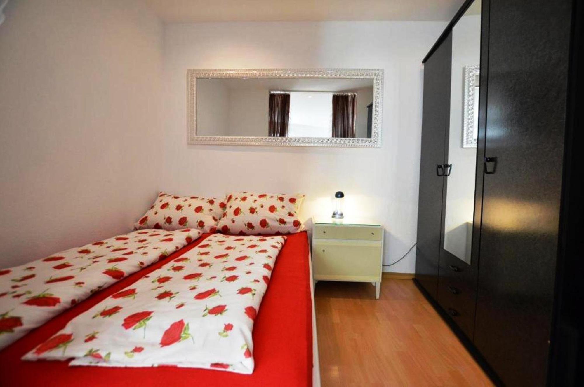 Augusta Apartment Rovigno Esterno foto