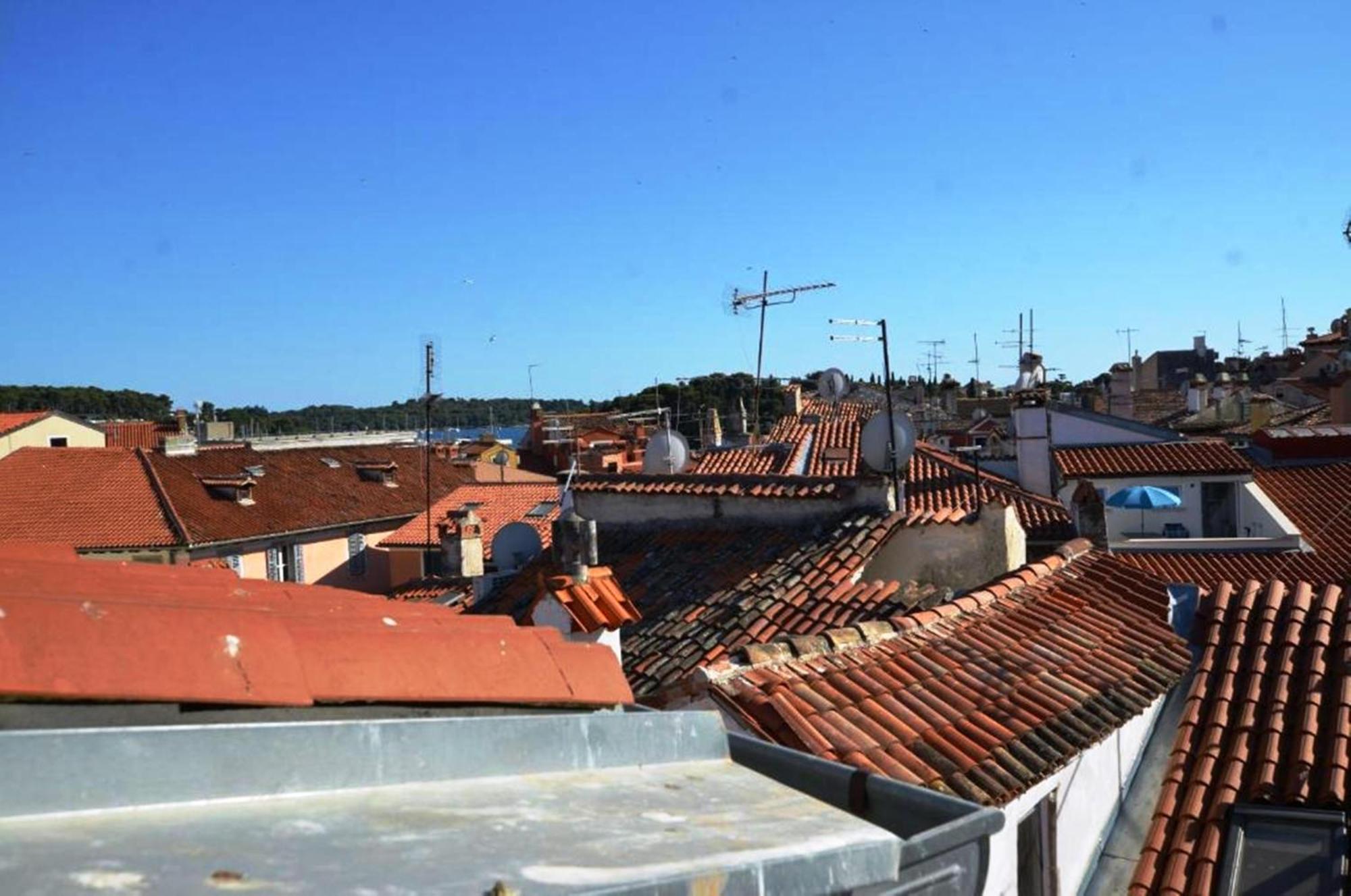 Augusta Apartment Rovigno Esterno foto