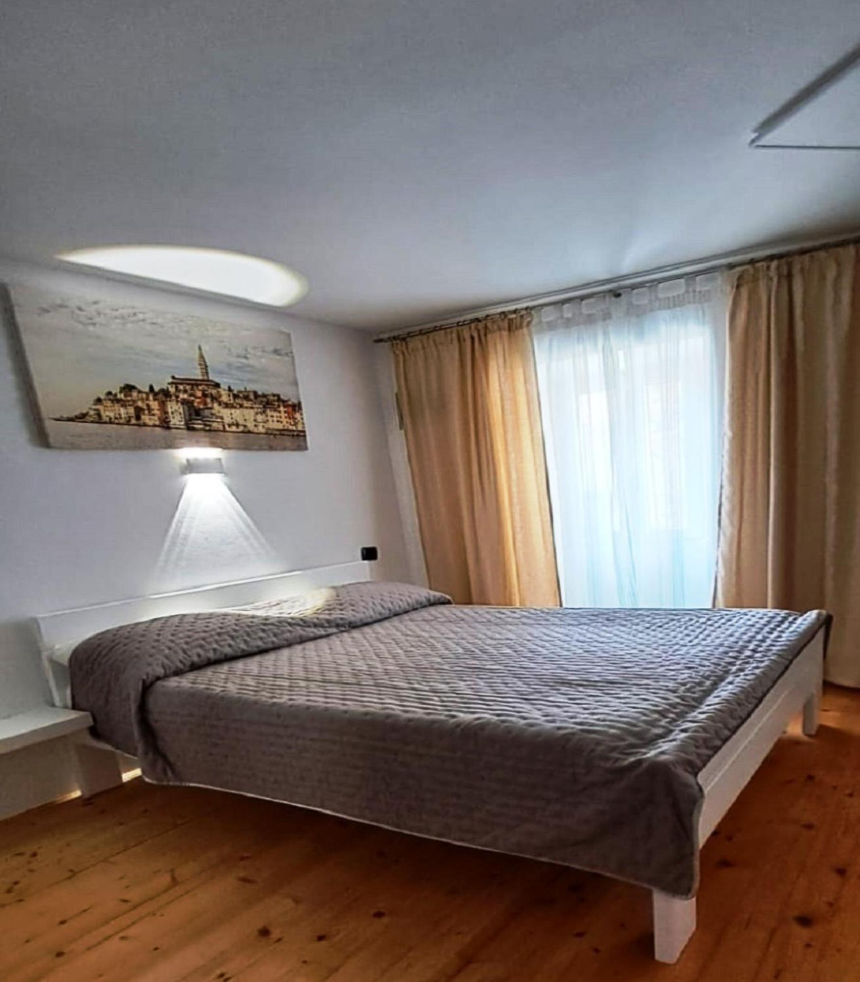 Augusta Apartment Rovigno Esterno foto