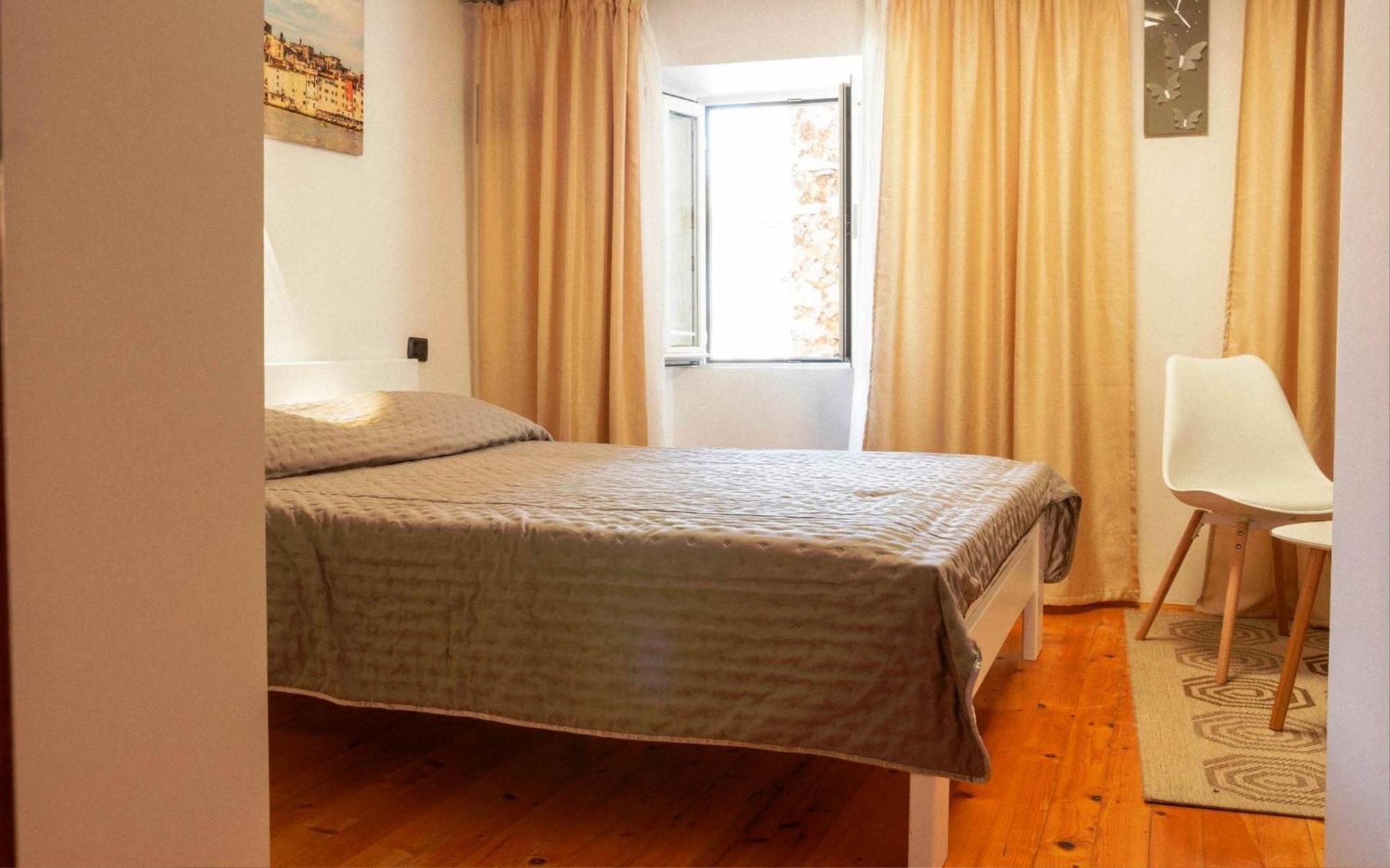 Augusta Apartment Rovigno Esterno foto
