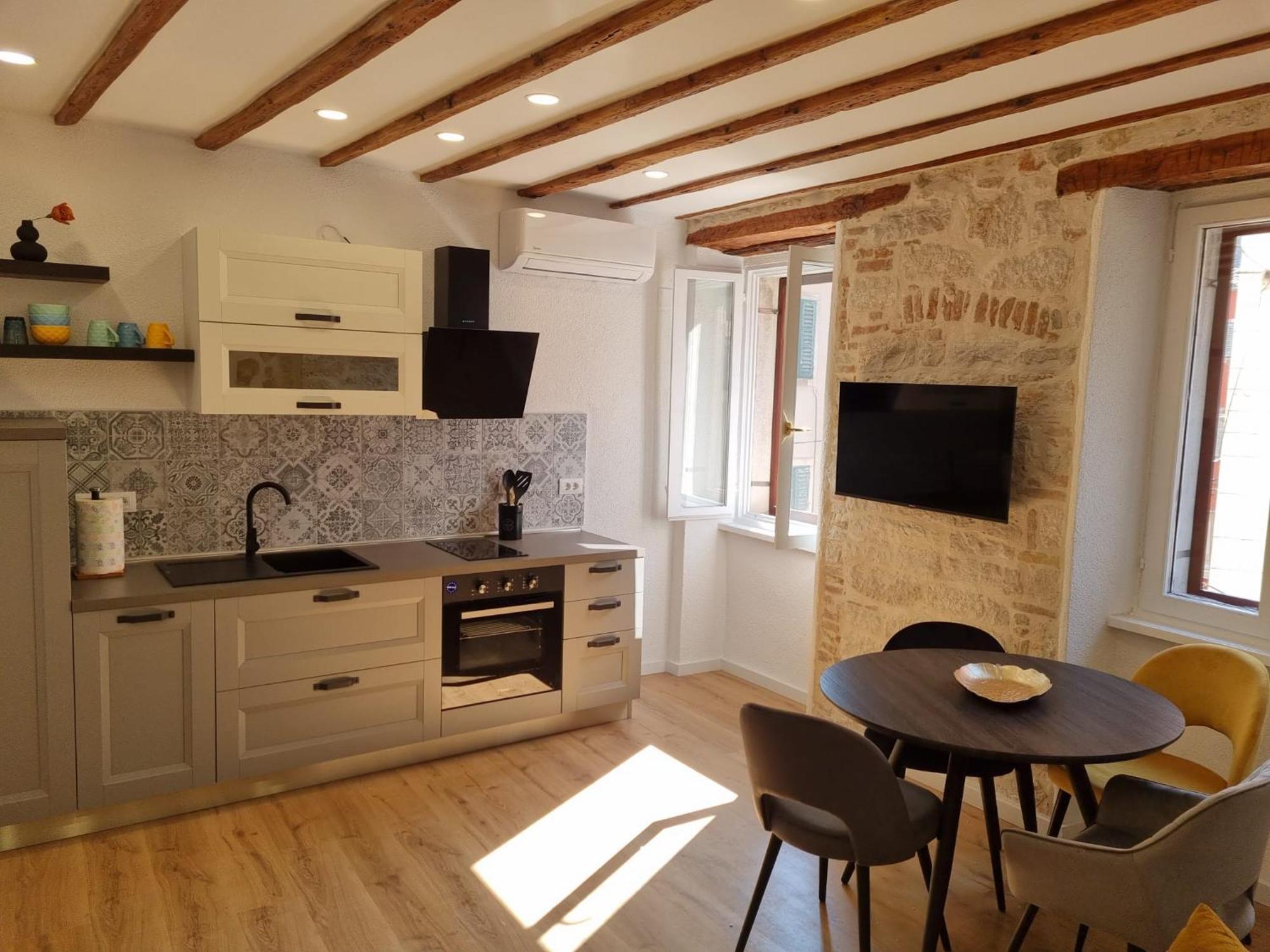 Augusta Apartment Rovigno Esterno foto