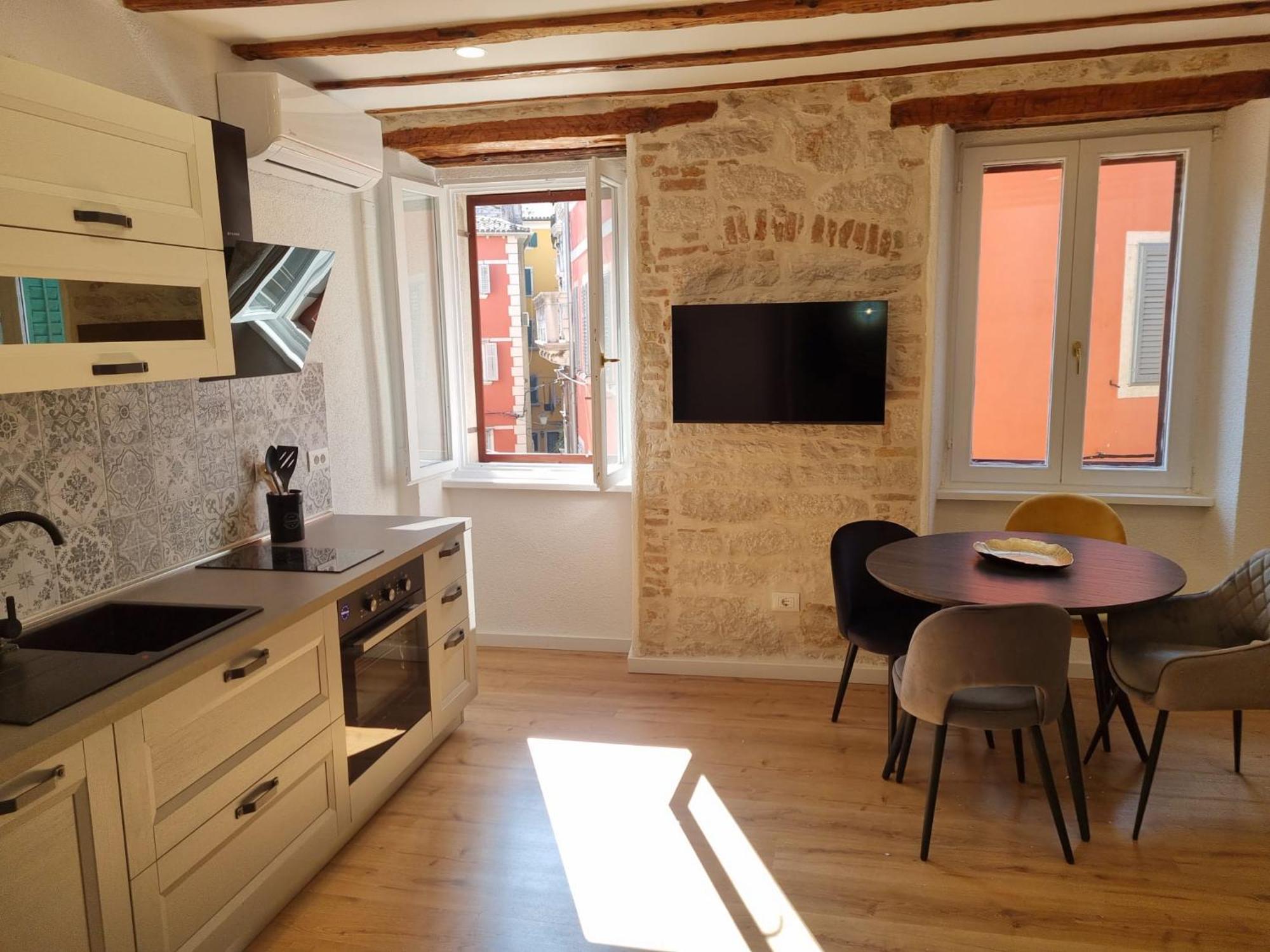 Augusta Apartment Rovigno Esterno foto